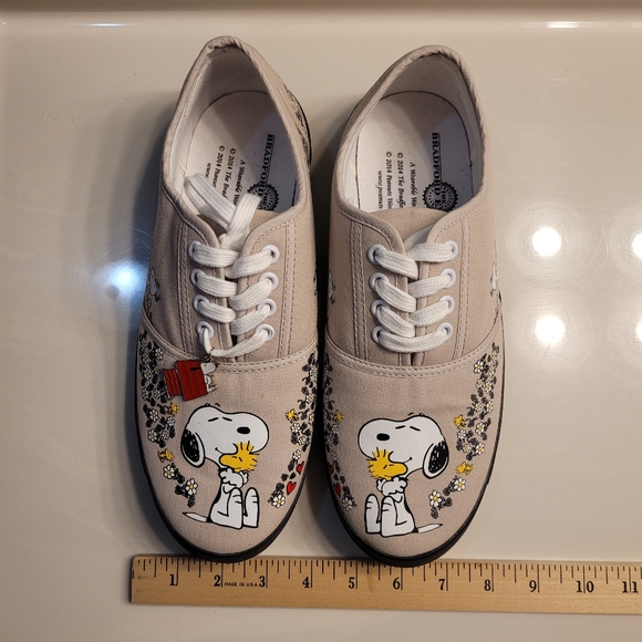 SNOOPY AND WOODSTOCK Floral Tan Canvas Sneakers Women's 10 The Bradford Exchange - Picture 9 of 16
